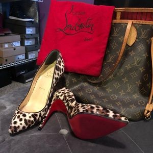 Christian Louboutin So Kate Pumps